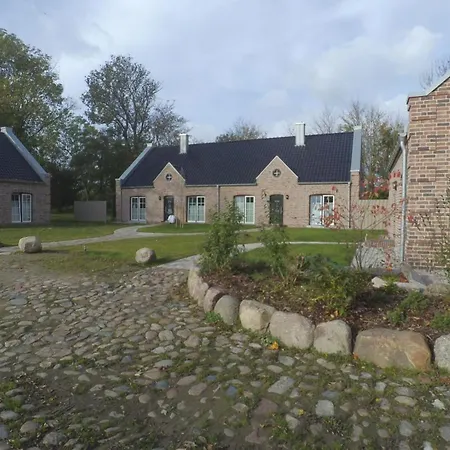 Ferienhaus Mit Terrasse, Garten Und Grill * Vitzdorf