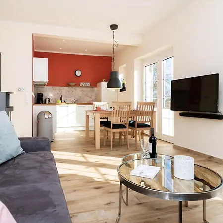 Ferienhaus Mit Terrasse, Garten Und Grill